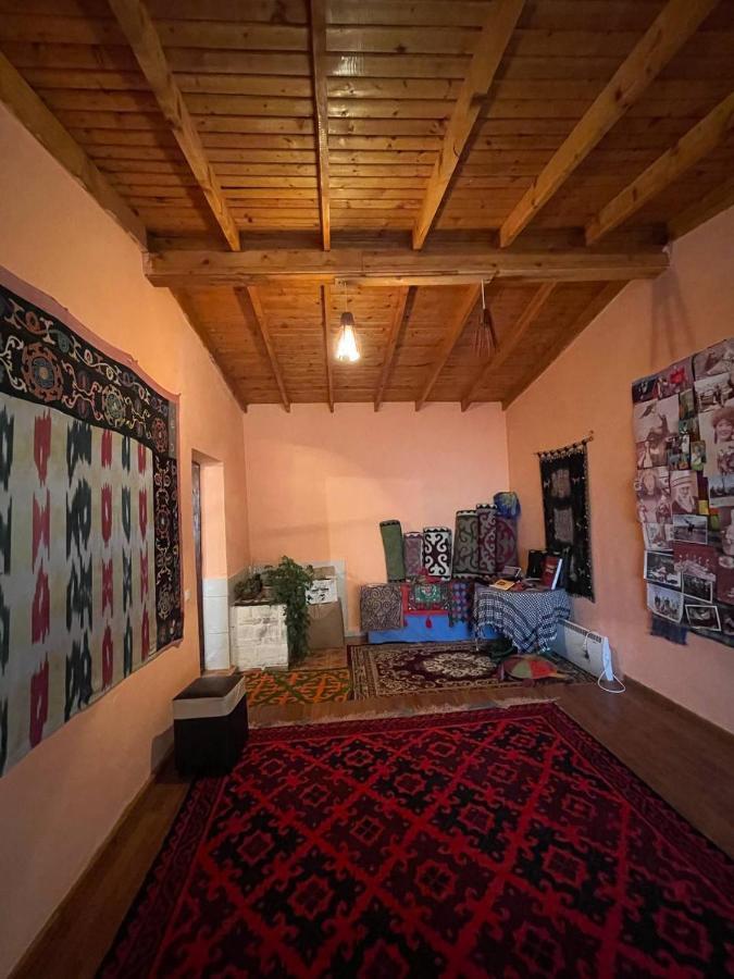 Guest House Guljan Bokonbayevo Luaran gambar