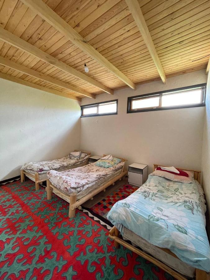 Guest House Guljan Bokonbayevo Luaran gambar