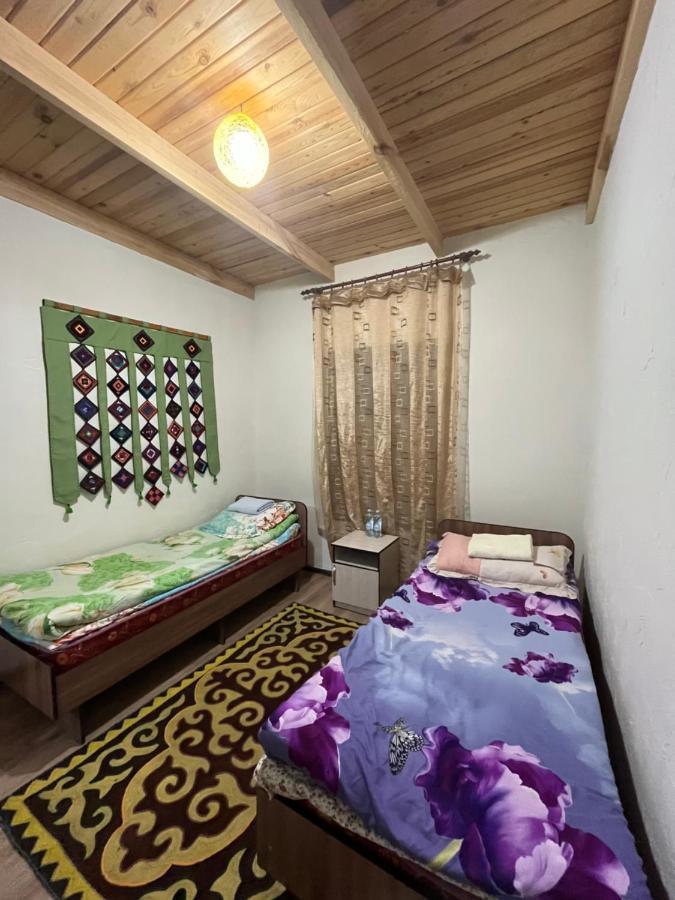 Guest House Guljan Bokonbayevo Luaran gambar