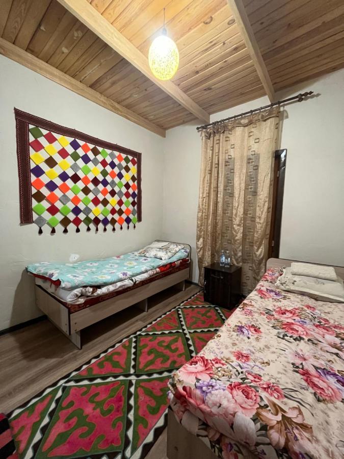Guest House Guljan Bokonbayevo Luaran gambar